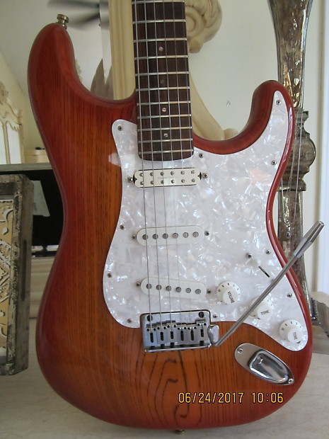 ESP Vintage Plus Stratocaster Strat Ash Custom Shop Honey Burst 