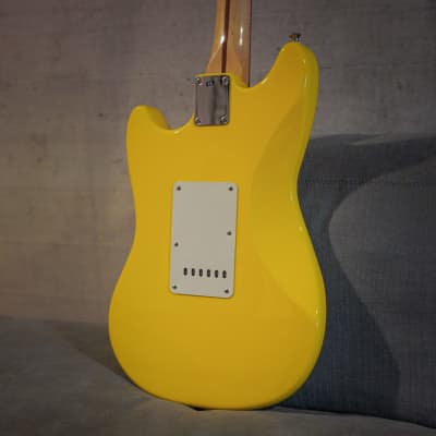 Fender Cyclone Graffiti Yellow 2002 image 4