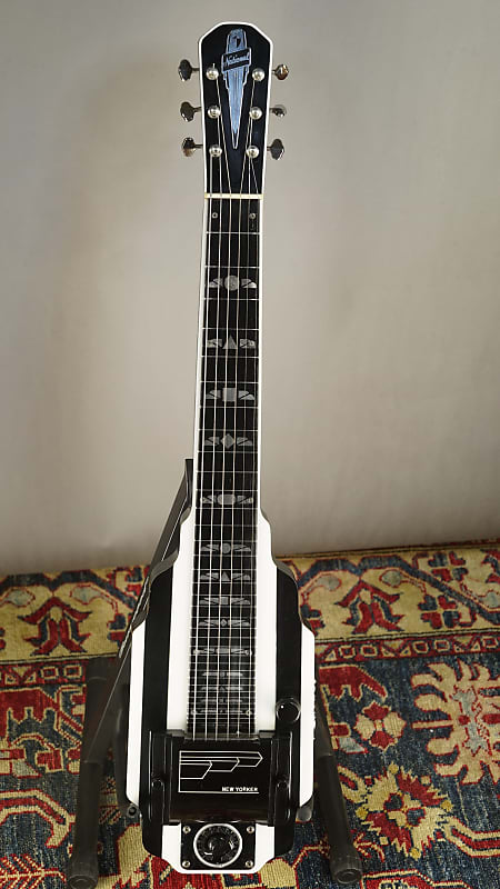 National New Yorker Lap Steel 1957 - Black with original Case image 1