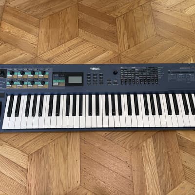 Yamaha AN1x Virtual Analog Synthesizer 1997 - Blue