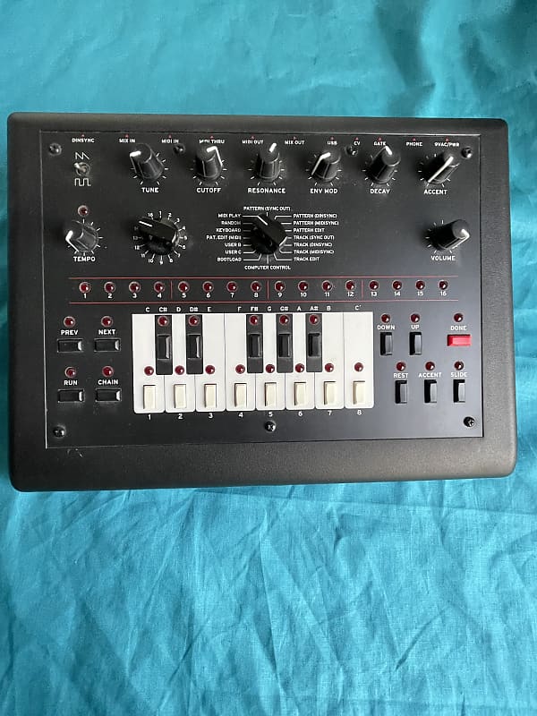 Xoxbox PHARMASONIC社製 TB303 x0xb0x xoxbox Roland TB303のクローン
