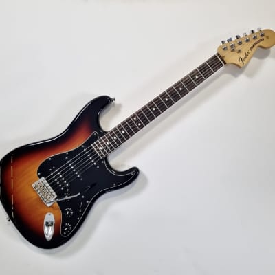 本家USA製　Fender 　American Special ストラト Fender American Ultra Stratocaster HSS Maple Fingerboard Arctic