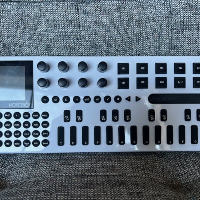 ISLA Instruments S2400 - Gearspace