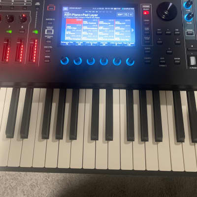 Roland Fantom 8 EX 88-Key Workstation Keyboard