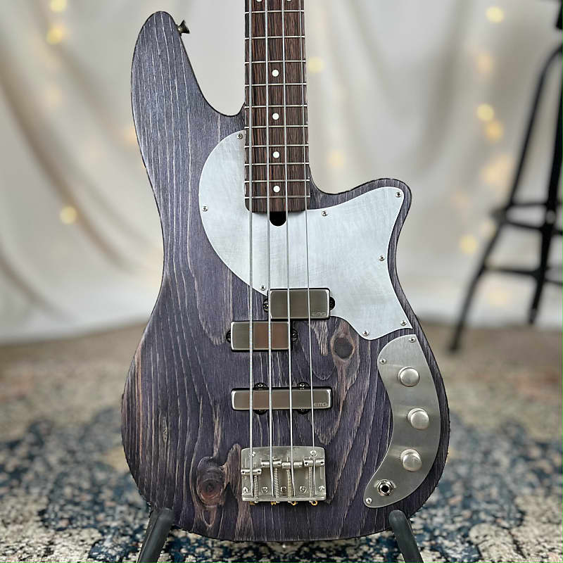 Offbeat Guitars Roxanne PJ 32" Medium Scale Bass in Purple Twilight on Pine with EMG Brushed Chrome PJ Pickups, Gotoh Hardware image 1