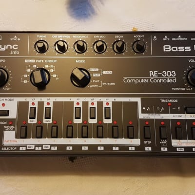 Black Dinsync RE-303 with rare parts image 1