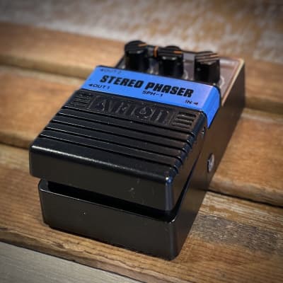 Arion SPH-1 Stereo Phaser | Reverb Canada