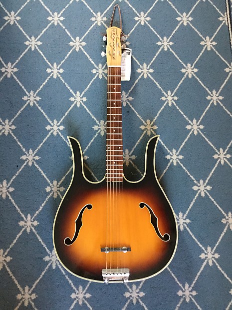 Danelectro Longhorn Shortscale Acoustic Guitar 1960 s Tobacco Burst