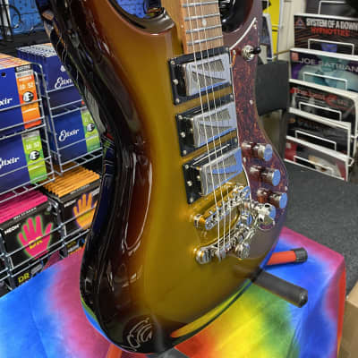 Italia Europa electric guitar in Goldburst - Made in Korea image 3
