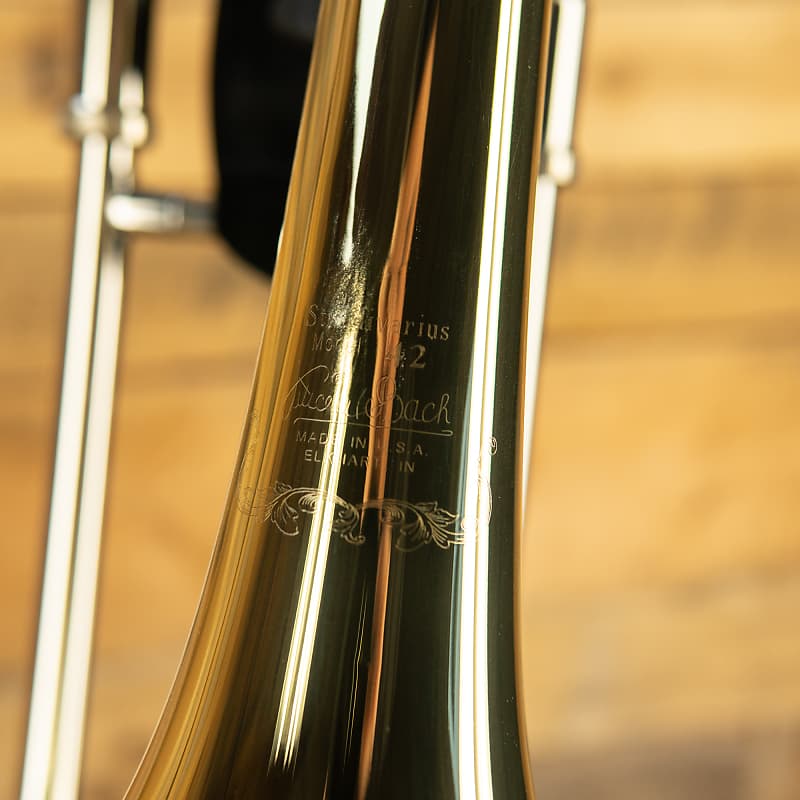 Bach 42F Stradivarius Professional Trombone - Infinity Axial Valve - Open  Wrap - Clear Lacquer