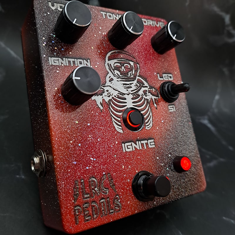 無料発送 Red Reverb | distortion cosmic painted hand ギター