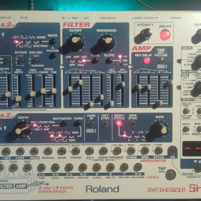 Roland SH-32 Desktop Synthesizer Module 2002 - 2004 - White