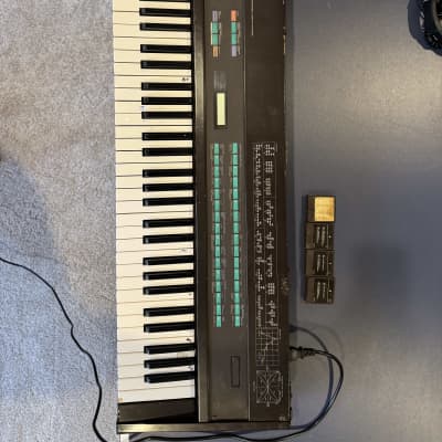 Yamaha DX7 Programmable Algorithm Synthesizer 1983 - 1987 - Black
