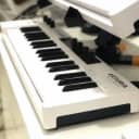 Arturia KeyStep 37 MIDI Controller 2021 - Present White - Local only