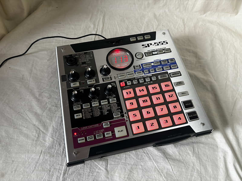 Roland SP-555