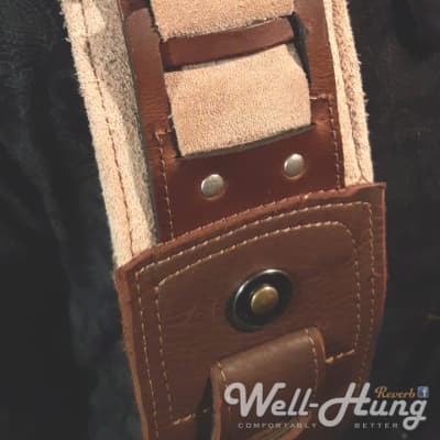 Well-Hung No Prisoners "MonsterMan" 3.5" wide padded leather guitar strap Sand Suede, with walnut image 4
