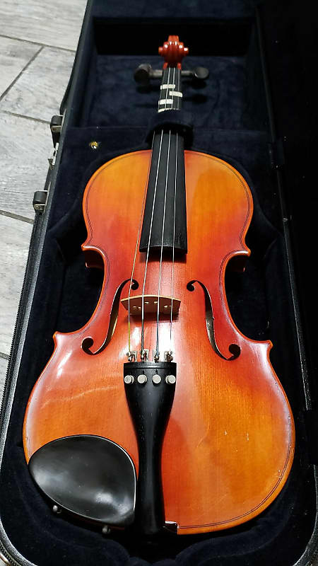 Suzuki 101-RR 4/4 Violin | Reverb