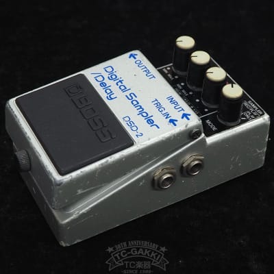 Boss DSD-2 Digital Delay Sampler Pedal | Reverb