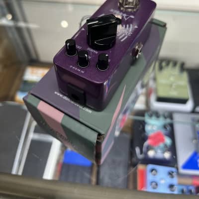 Donner Dynamic Wah Effects Pedal With Box image 2