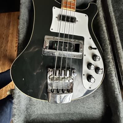 Rickenbacker 4001 (1973 - 1983)