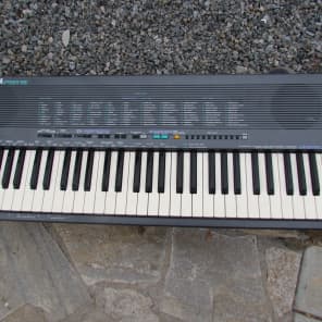 Yamaha PSR-19  1990's Black image 1