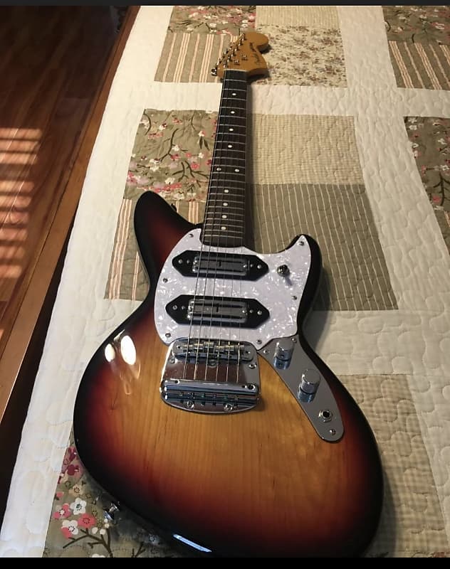Fender Jagstang Sunburst Reverb