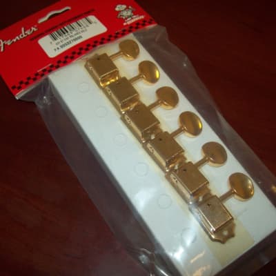 Genuine Fender Vintage Style Tuning Keys For Mexican Reissues - GOLD image 1