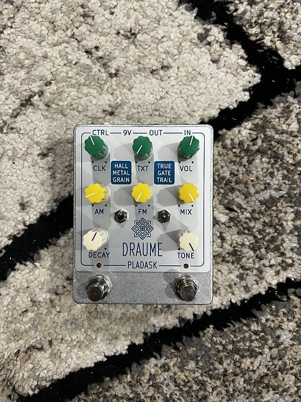 Pladask Elektrisk Draume V2 - March 2023 | Reverb Canada