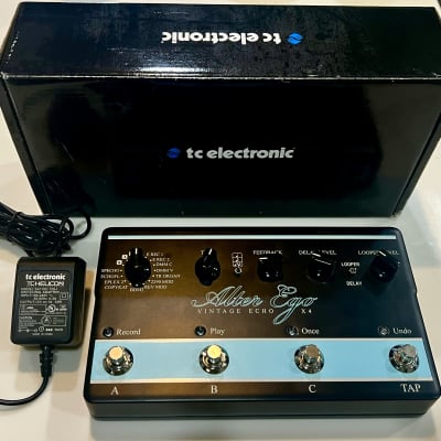 TC Electronic Alter Ego X4 Vintage Delay & Looper