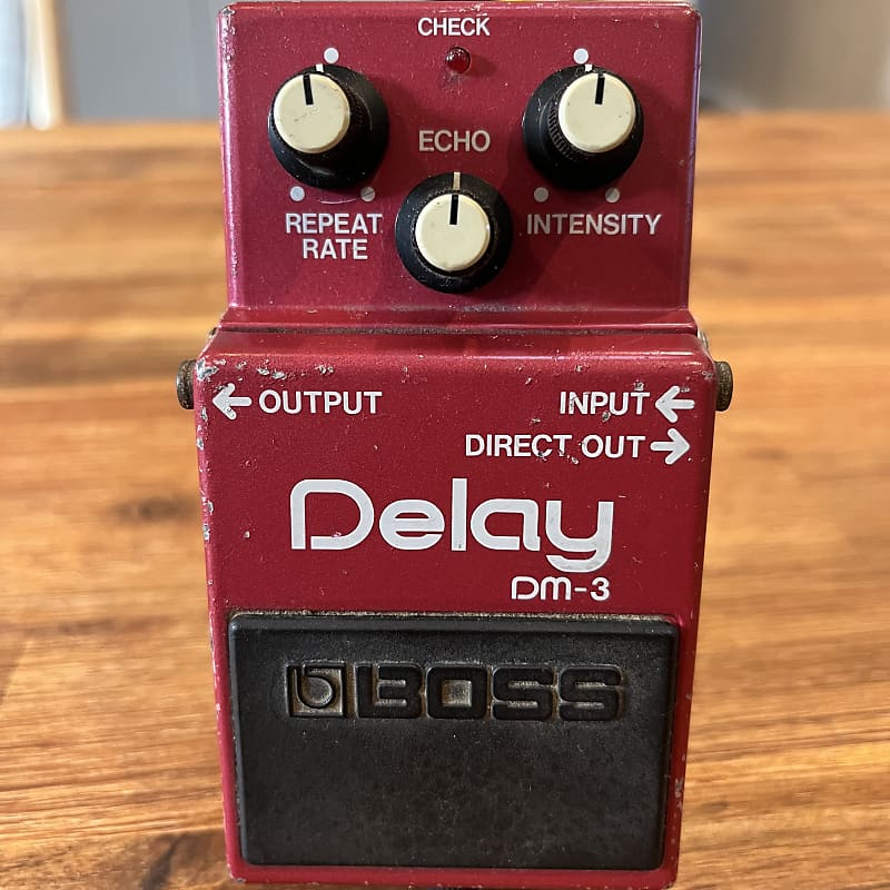 Boss DM3 Delay (Green Label) 1984 1986 Red Reverb