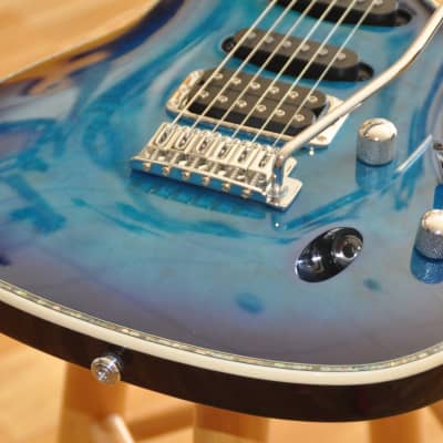 IBANEZ SA360NQM SPB Sapphire Blue Burst/ SA Standard Series