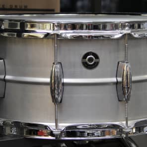 Q Drum Co. Gentleman's Series 7x14" Aluminum 8-Lug Snare Drum