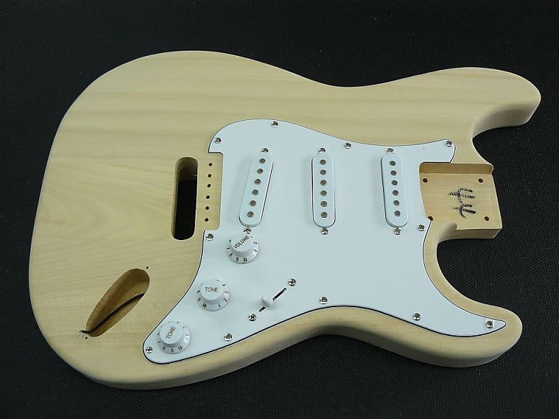 Korpus/Body ML-Factory® MLS incl. Pickguard SSS komplett verdrahtet image 1