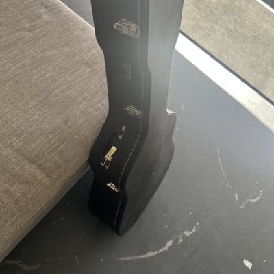 Fender Dreadnought Hard Case - Black Tolex image 2