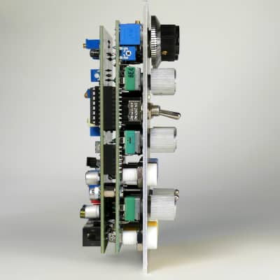 XR22 VCO FT - with amplitude modulation and FSK - banana version Helene image 6