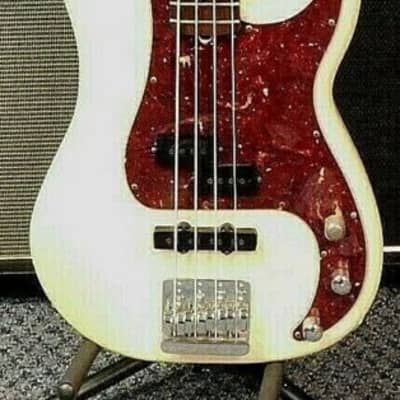 Fender American Standard Precision Bass 2009 Olympic White! image 2