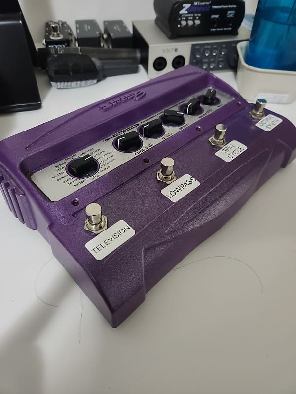 Line 6 FM4 Filter Modeler | Reverb Canada