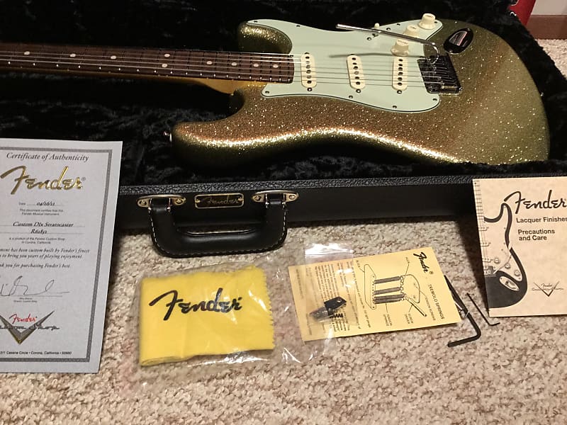 Fender Custom Shop Custom Deluxe Stratocaster | Reverb Canada