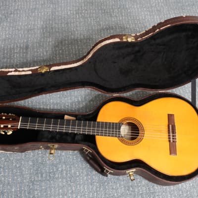 Vintage 1960s M. G. Contreras Calle Mayor 80 Classical Acoustic Guitar Made in Spain Beautiful Design Lush Huge Tones Gibson Case for sale