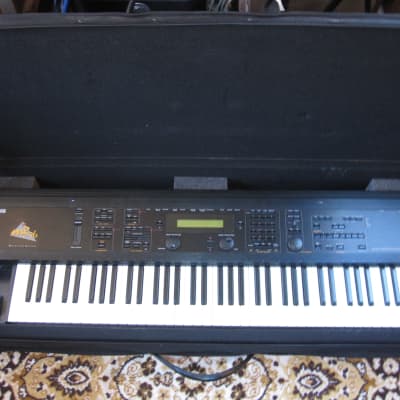 Ensoniq MR-76 with case late '90s - Black