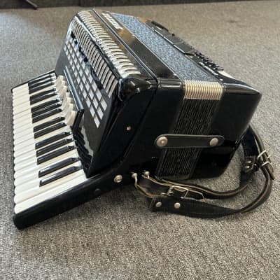 Hohner Student 80 - Black | Reverb