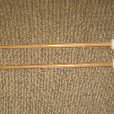 ONE pair new old stock Adams CD9 Cloyd Duff # 9 Hickory Flip Stick (Timpani Flip Stick) CORE: Both cores on one piece turned hickory with bulb shaped wood on one end and small felt ball opposite / TONE COLOR: Extremely bright to general, similar to # 3 image 10