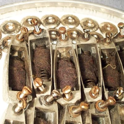 1940s Slingerland Beavertail Lugs image 10