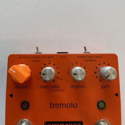 Empress Effects Tremolo V1 Guitar Effect Pedal Made In Canada image 2