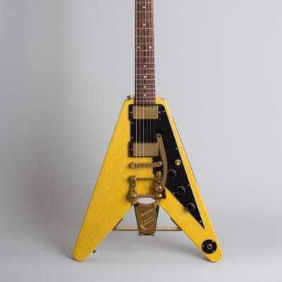 Gibson  Flying V Lonnie Mack Solid Body Electric Guitar (1998), ser. #8-0519, original brown tolex hard shell case. for sale