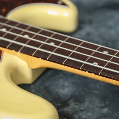 Fender Custom Shop Jazz Bass Fretless Swamp Ash Body Left Handed  Made in Japan image 13