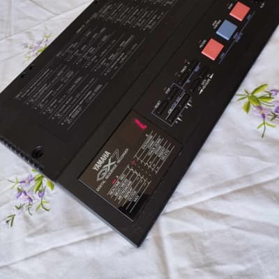 Yamaha QX7 MIDI Sequencer 1985 - Black