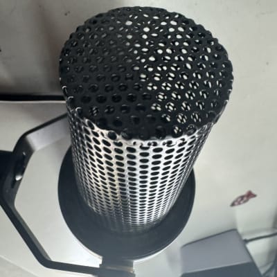 Shure SM7B Cardioid Dynamic Microphone 2001 - Present - Black image 7