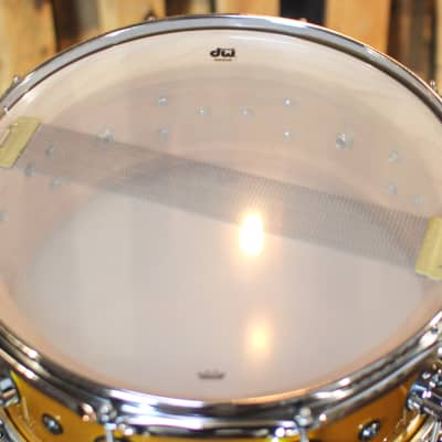DW 5.5x14 Collector's Maple Vegas Gold Super Solid Snare Drum - SO#1288928 image 5