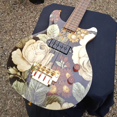 Fashion Victim By J Douglas. 30" Scale With Hand-wound Pickup. image 2